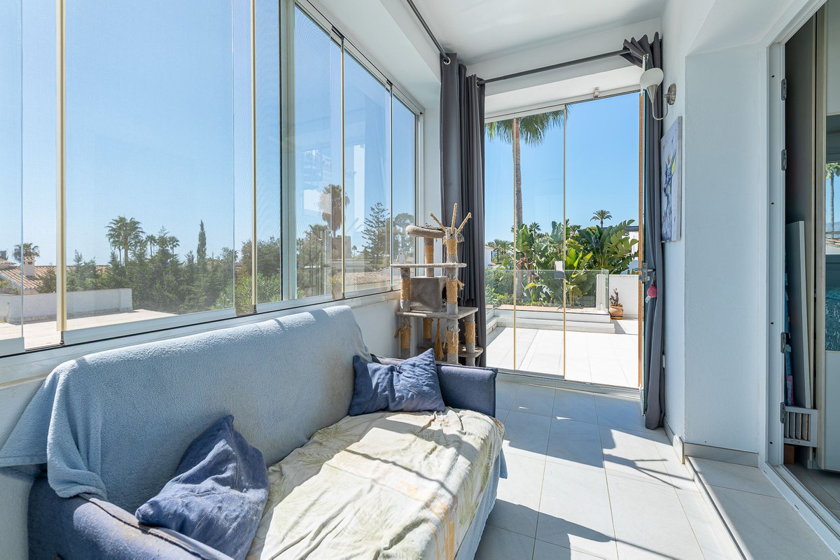 Se vende Villa - Chalet de 3 dormitorios en Costa Del Sol, Málaga, España