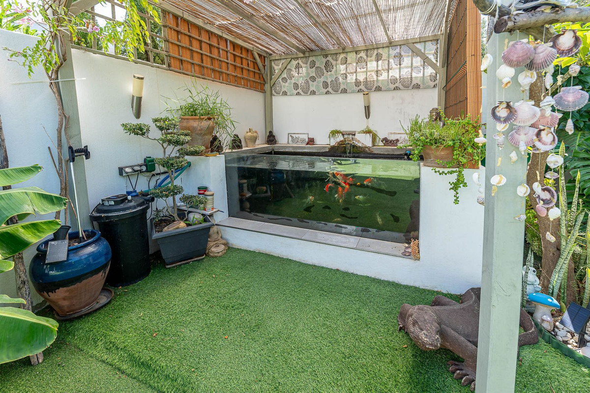 Se vende Villa - Chalet de 3 dormitorios en Costa Del Sol, Málaga, España