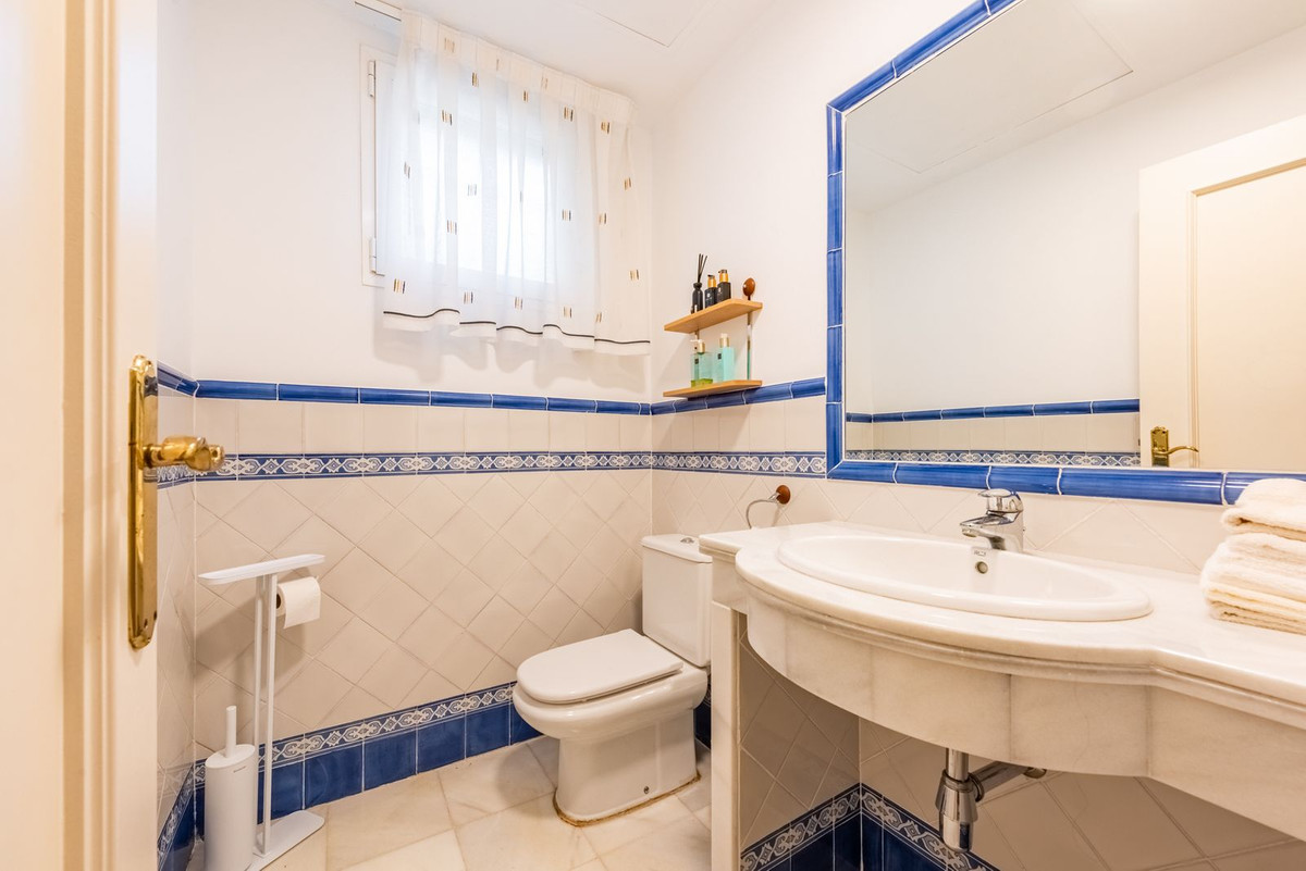 5 Bed Townhouse for sale in Casares Playa Costa Del Sol, Málaga, Spain