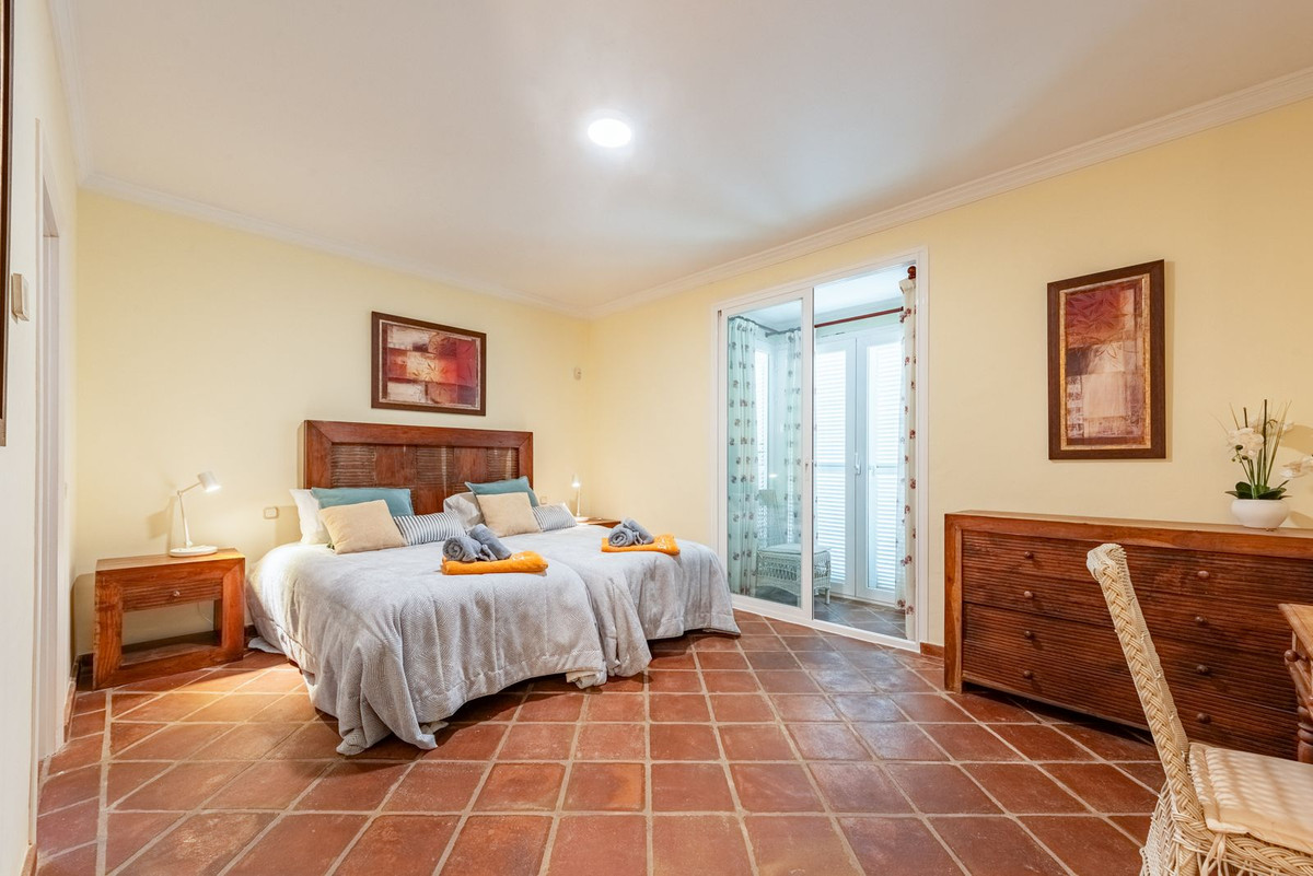 5 Bed Townhouse for sale in Casares Playa Costa Del Sol, Málaga, Spain