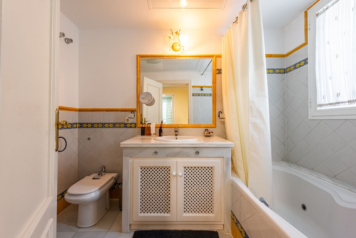 5 Bed Townhouse for sale in Casares Playa Costa Del Sol, Málaga, Spain
