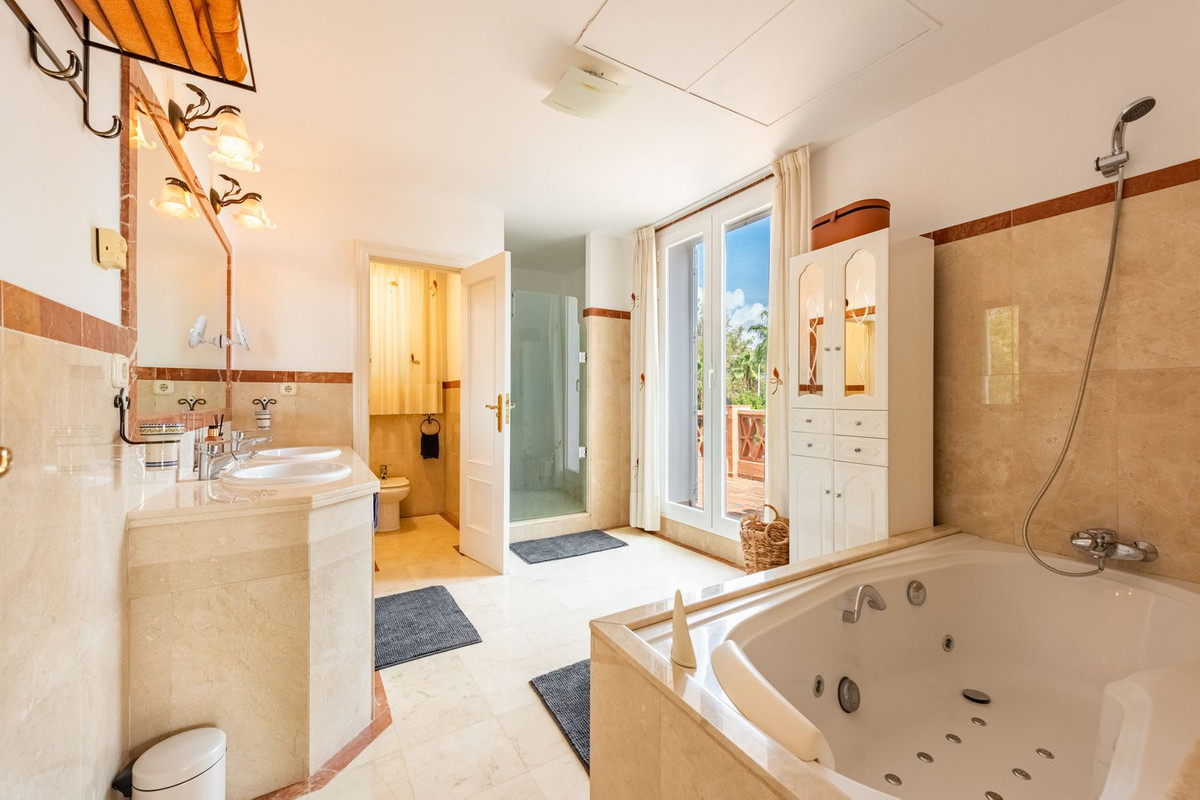 5 Bed Townhouse for sale in Casares Playa Costa Del Sol, Málaga, Spain