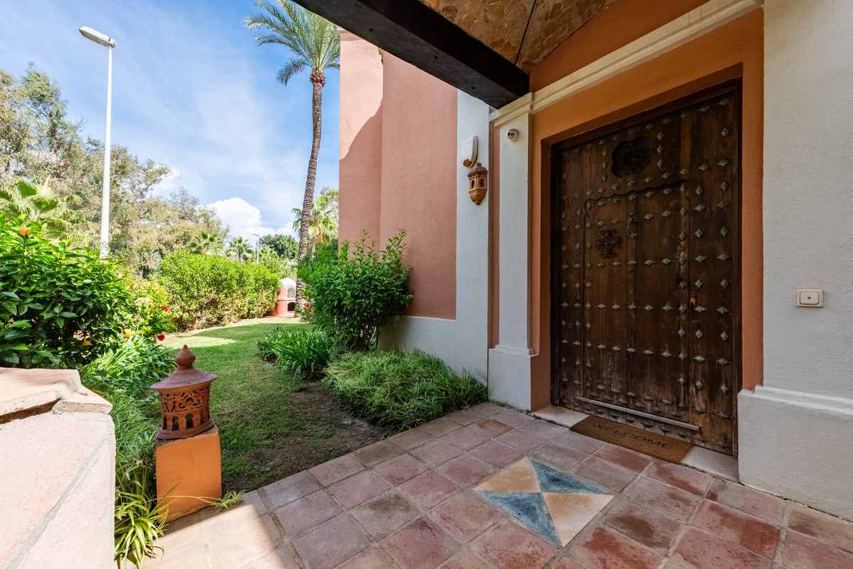 5 Bed Townhouse for sale in Casares Playa Costa Del Sol, Málaga, Spain
