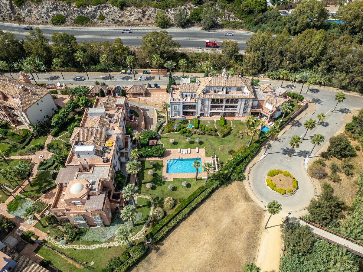 5 Bed Townhouse for sale in Casares Playa Costa Del Sol, Málaga, Spain