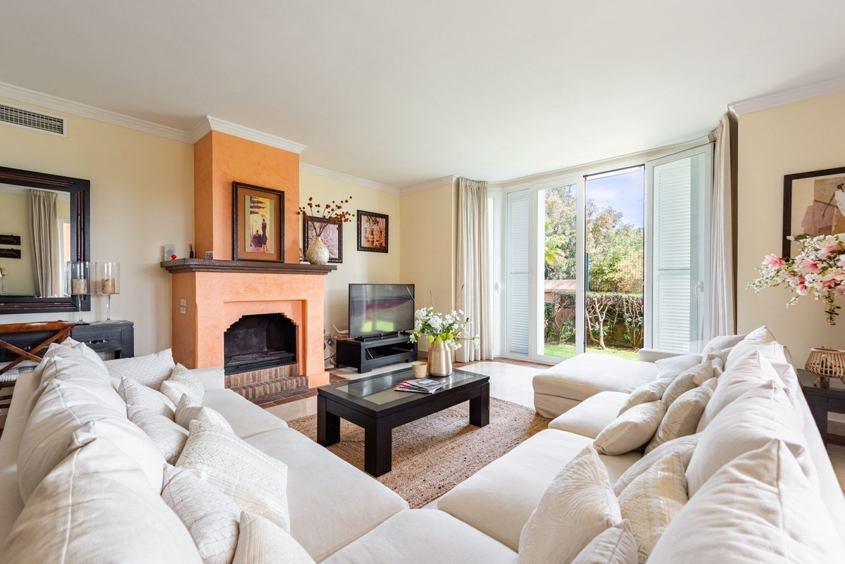 5 Bed Townhouse for sale in Casares Playa Costa Del Sol, Málaga, Spain