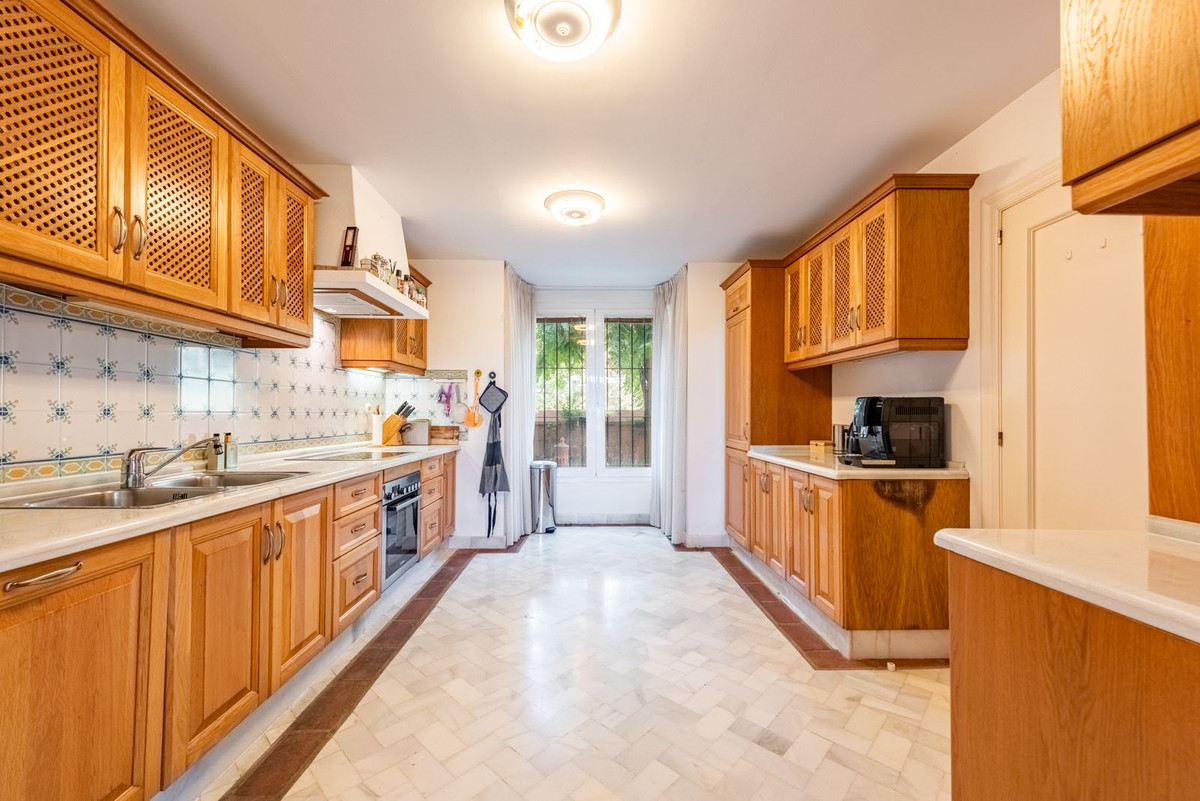 5 Bed Townhouse for sale in Casares Playa Costa Del Sol, Málaga, Spain