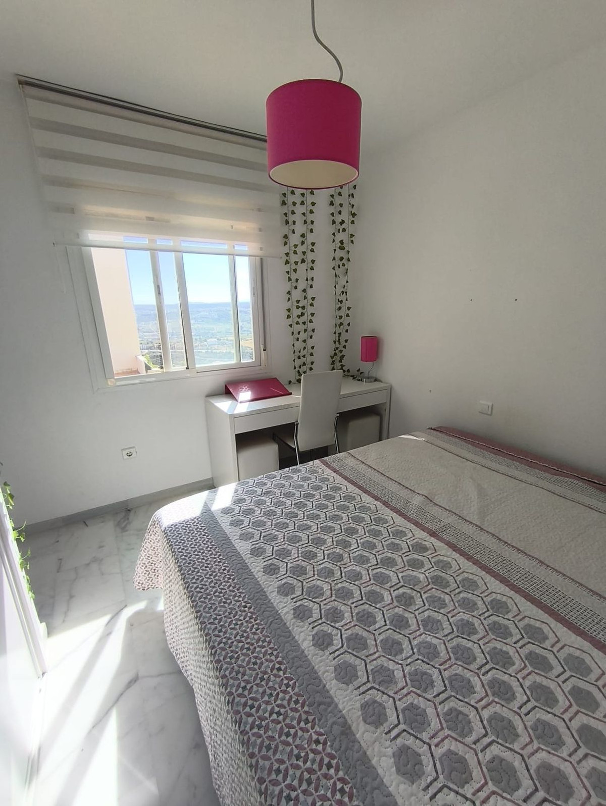Se vende Apartamento en Planta Última de 3 dormitorios en Costa Del Sol, Málaga, España