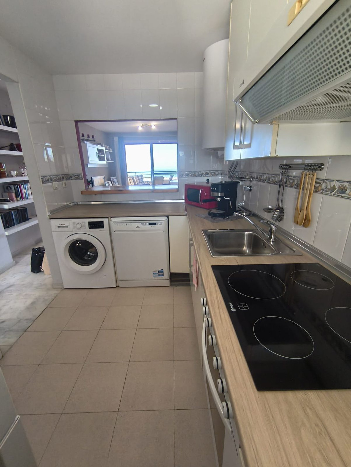 Se vende Apartamento en Planta Última de 3 dormitorios en Costa Del Sol, Málaga, España