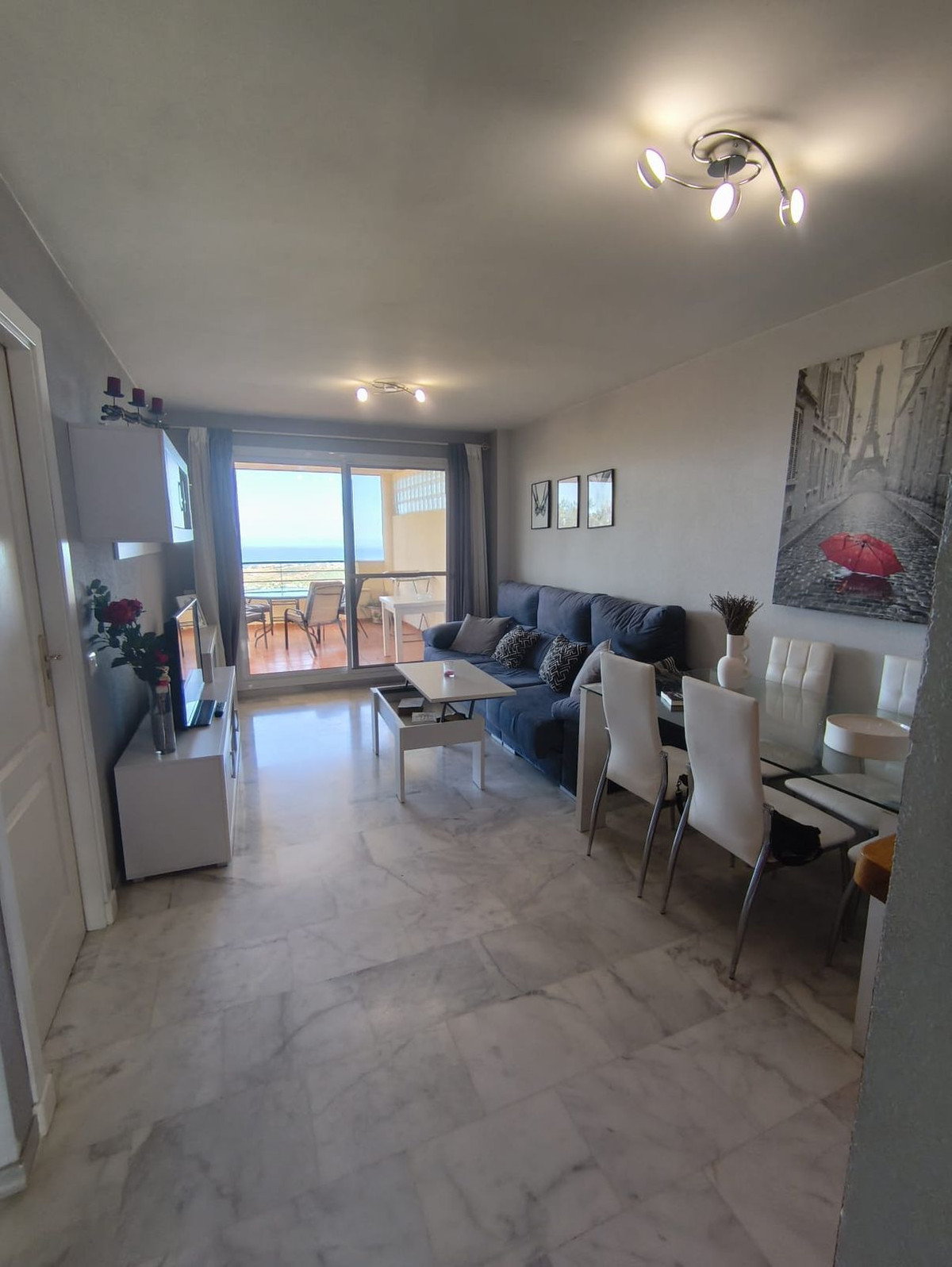 Se vende Apartamento en Planta Última de 3 dormitorios en Costa Del Sol, Málaga, España