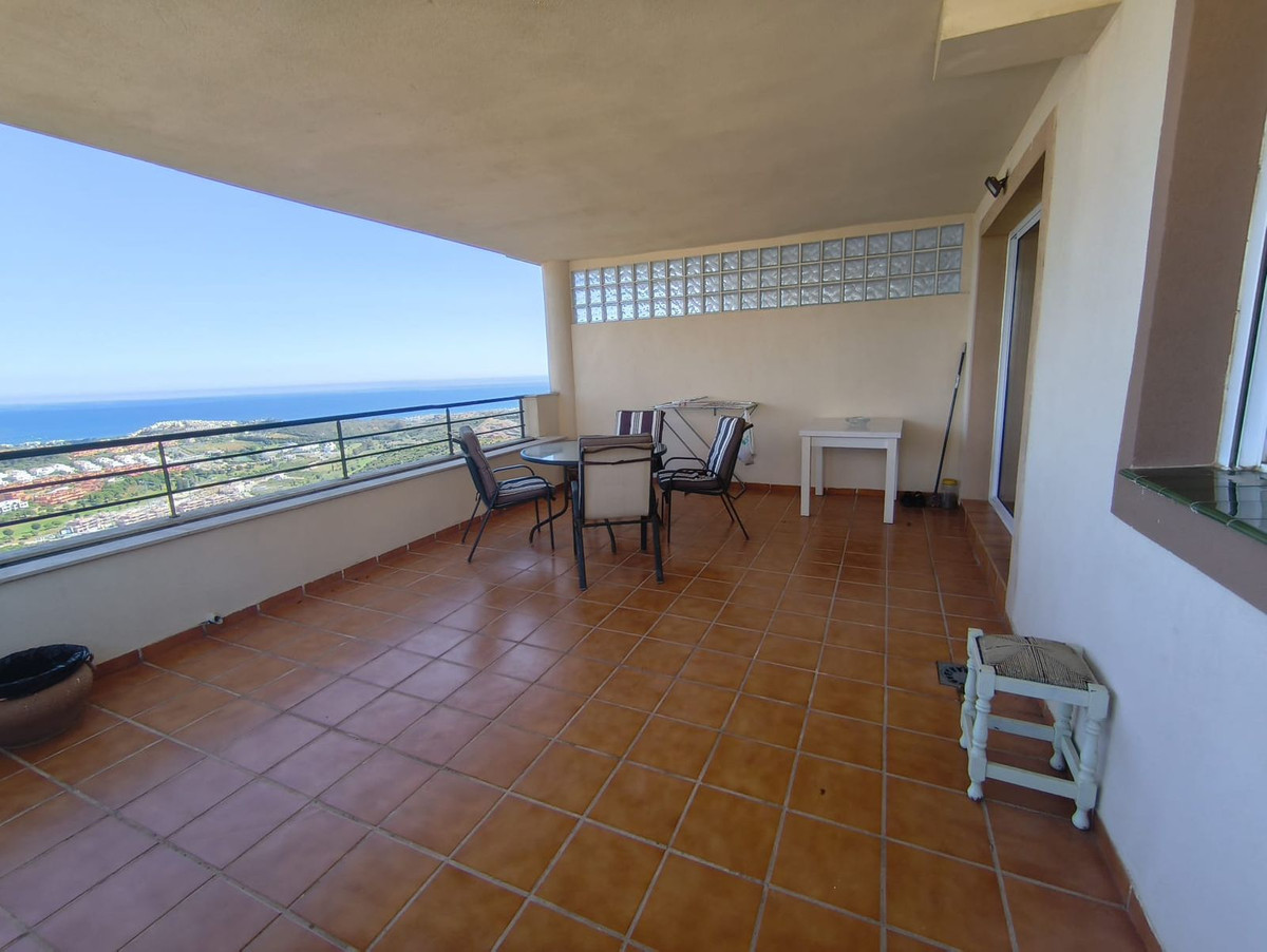 Se vende Apartamento en Planta Última de 3 dormitorios en Costa Del Sol, Málaga, España