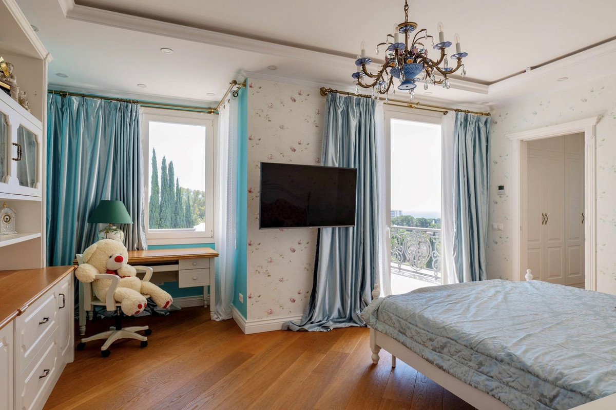 Se vende Villa - Chalet de 4 dormitorios en Costa Del Sol, Málaga, España