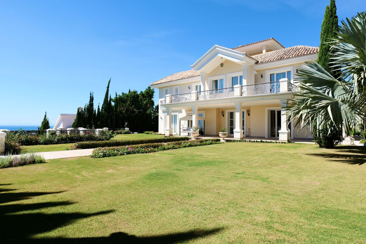Se vende Villa - Chalet de 4 dormitorios en Costa Del Sol, Málaga, España