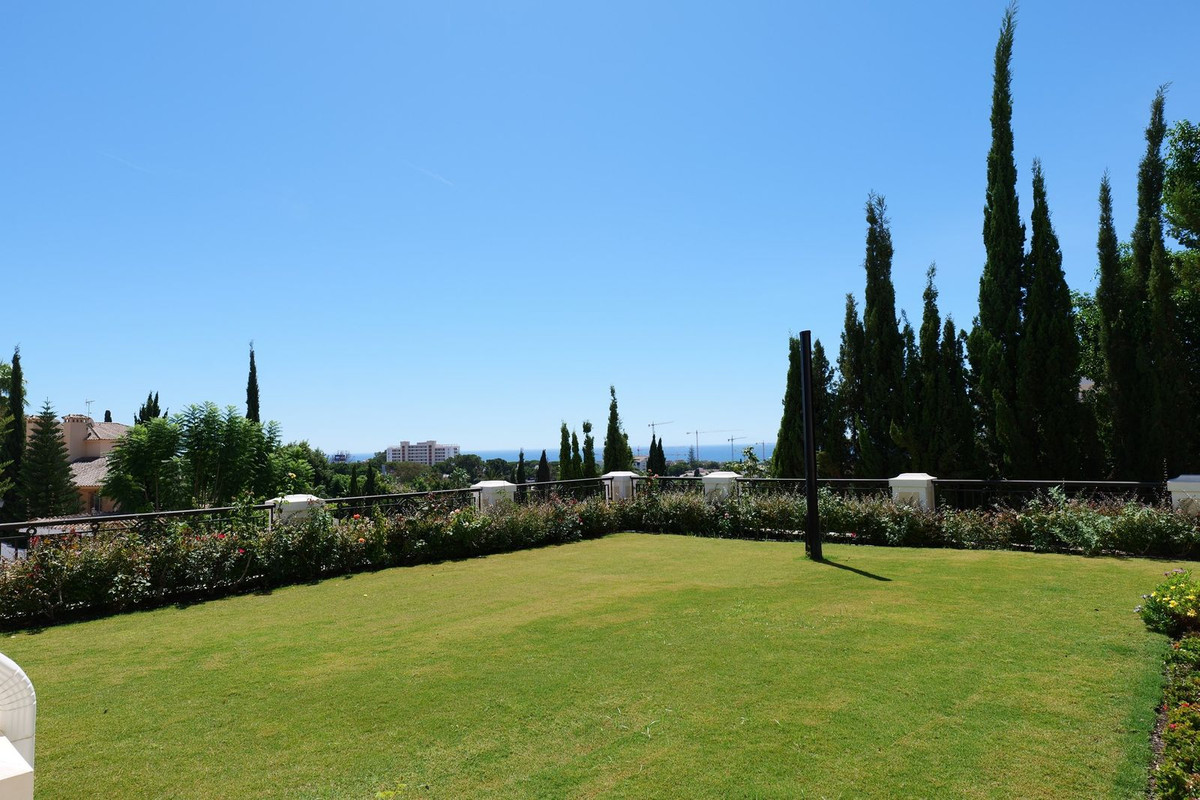 Se vende Villa - Chalet de 4 dormitorios en Costa Del Sol, Málaga, España