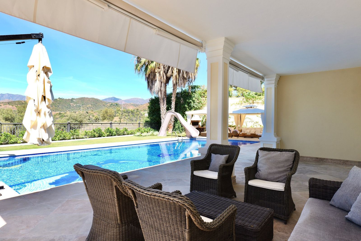 Se vende Villa - Chalet de 4 dormitorios en Costa Del Sol, Málaga, España
