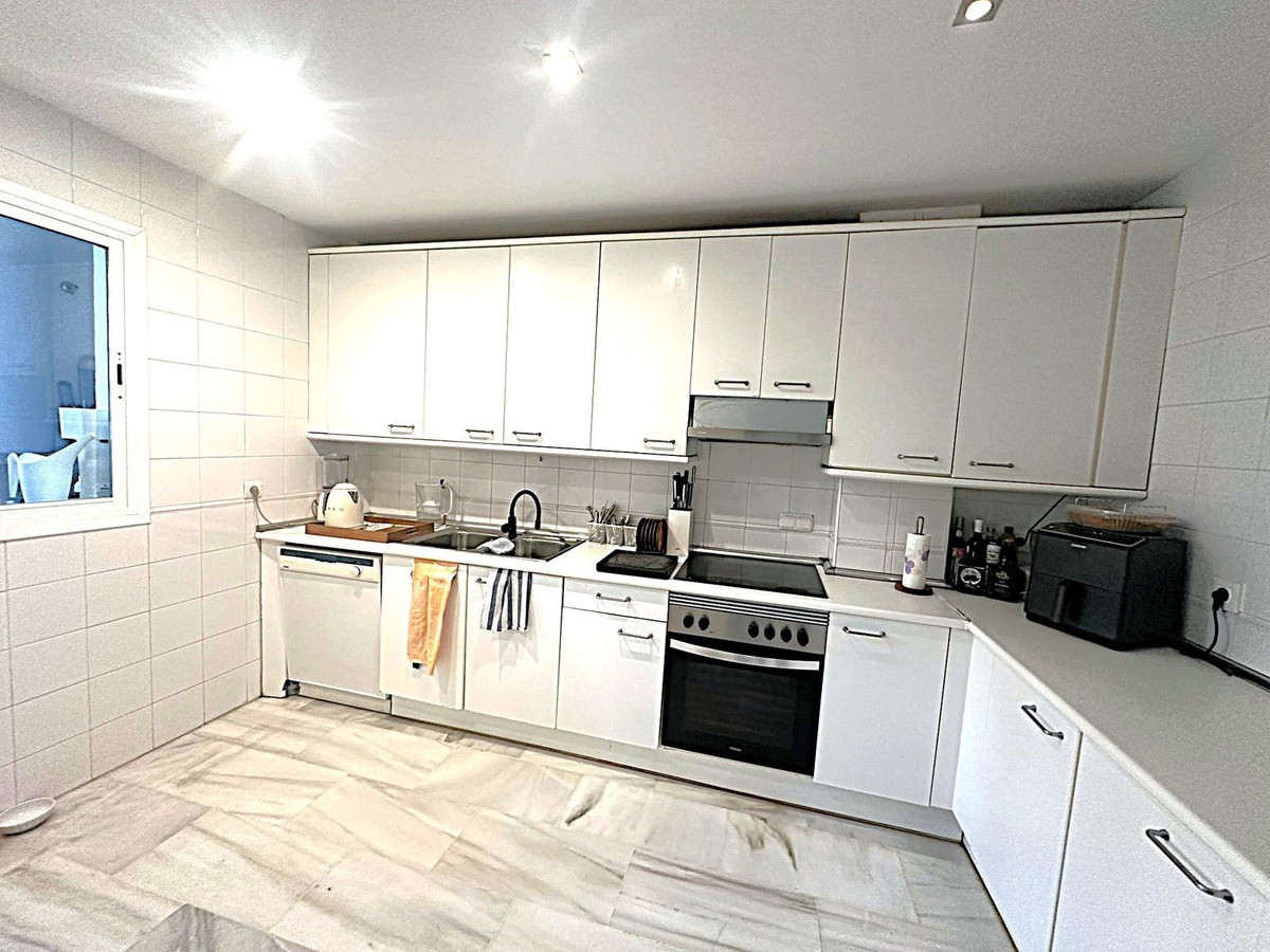 3 Bed Townhouse for sale in Puerto Banús Costa Del Sol, Málaga, Spain