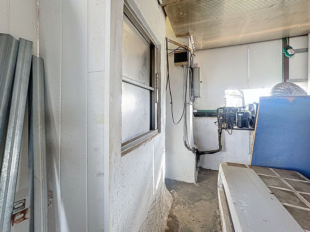 Commercial unit for sale in Diana Park Costa Del Sol, Málaga, Spain