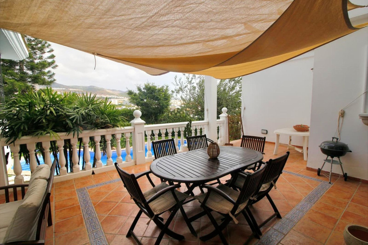 6 Bed Townhouse for sale in Benalmadena Costa Del Sol, Málaga, Spain