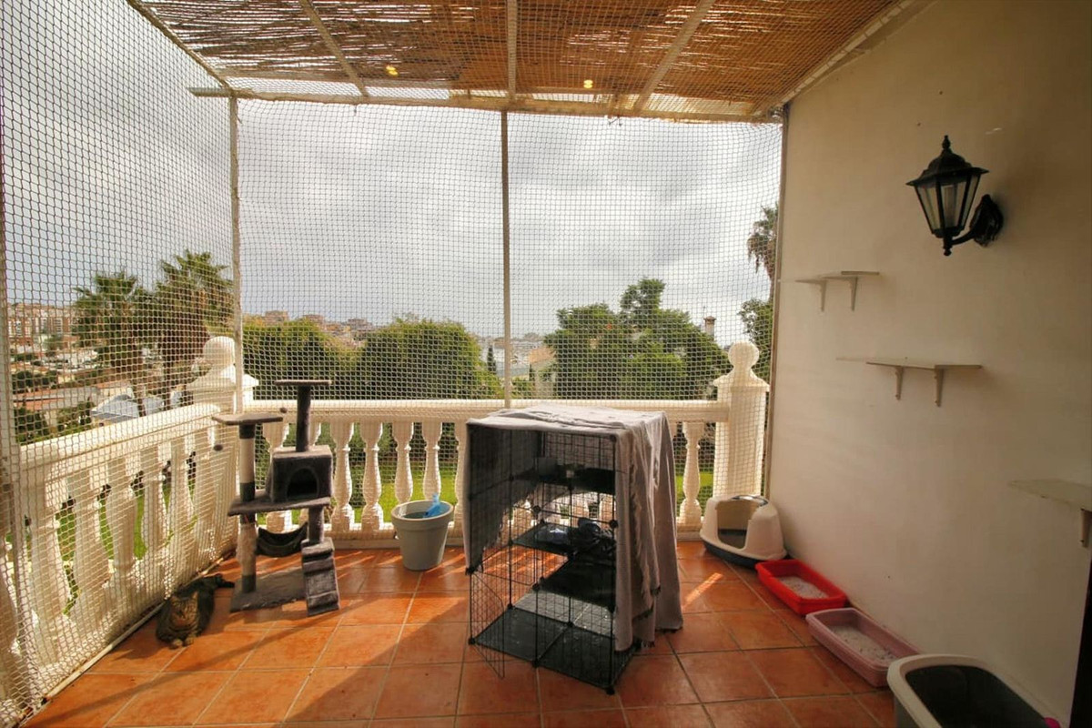 6 Bed Townhouse for sale in Benalmadena Costa Del Sol, Málaga, Spain