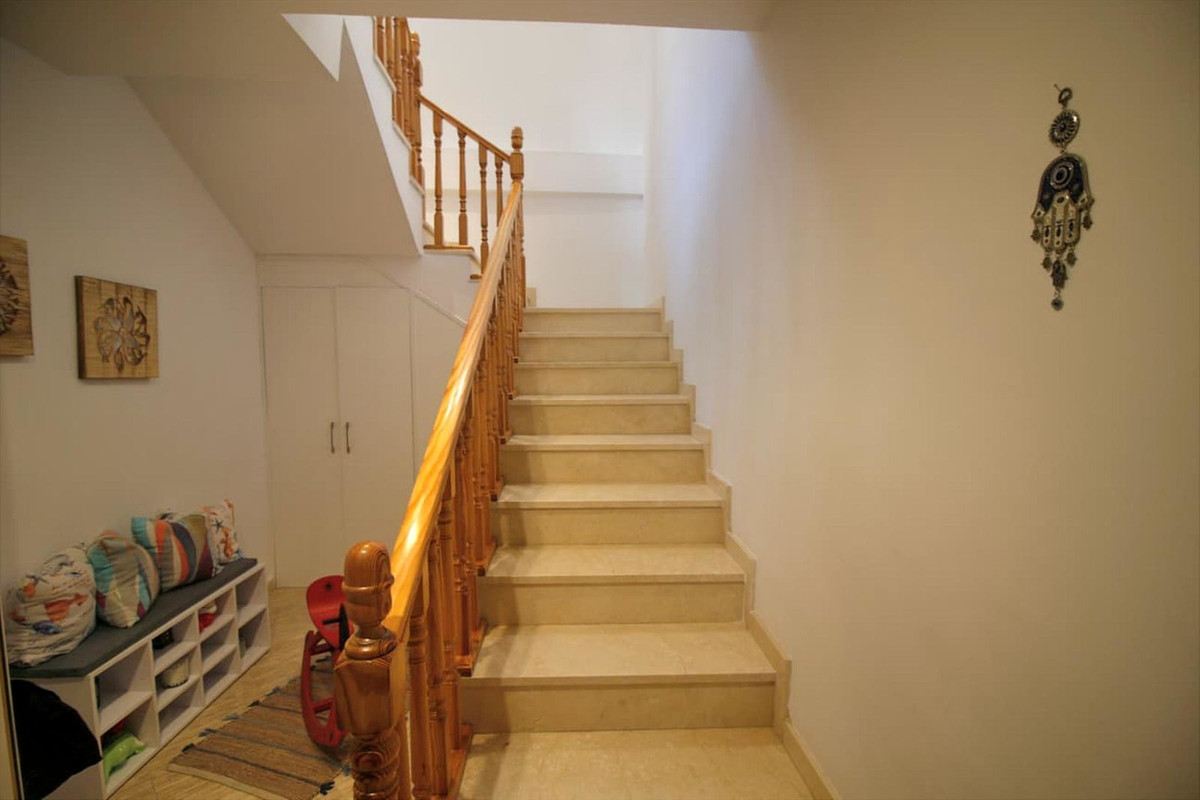 6 Bed Townhouse for sale in Benalmadena Costa Del Sol, Málaga, Spain