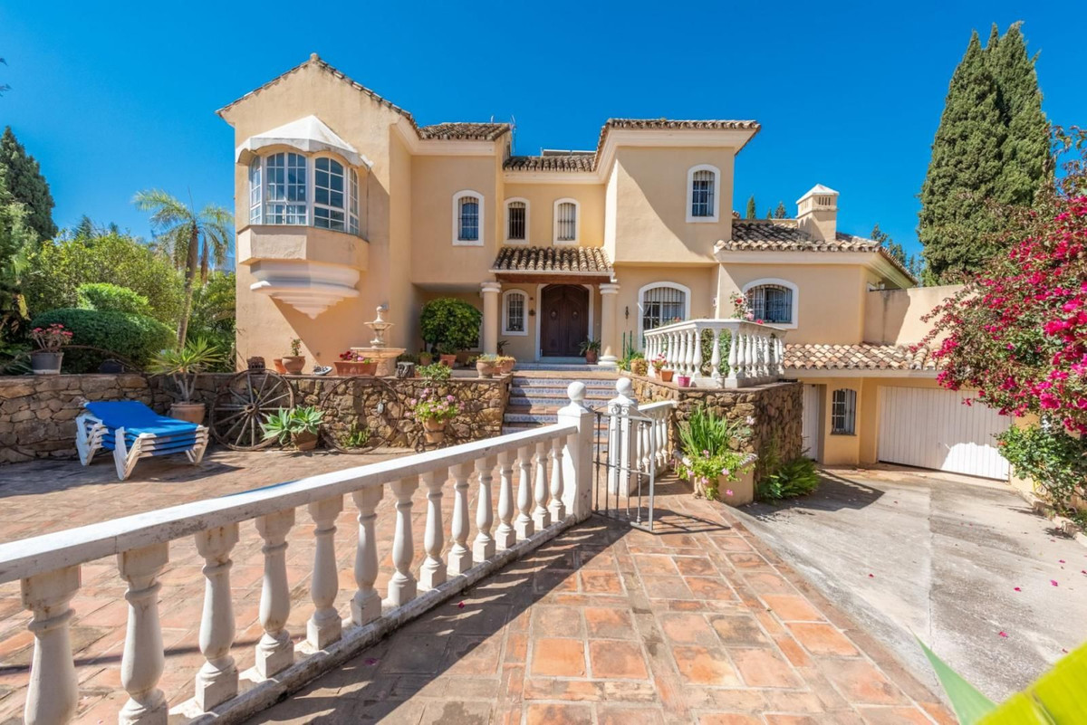 Se vende Villa - Chalet de 8 dormitorios en Costa Del Sol, Málaga, España