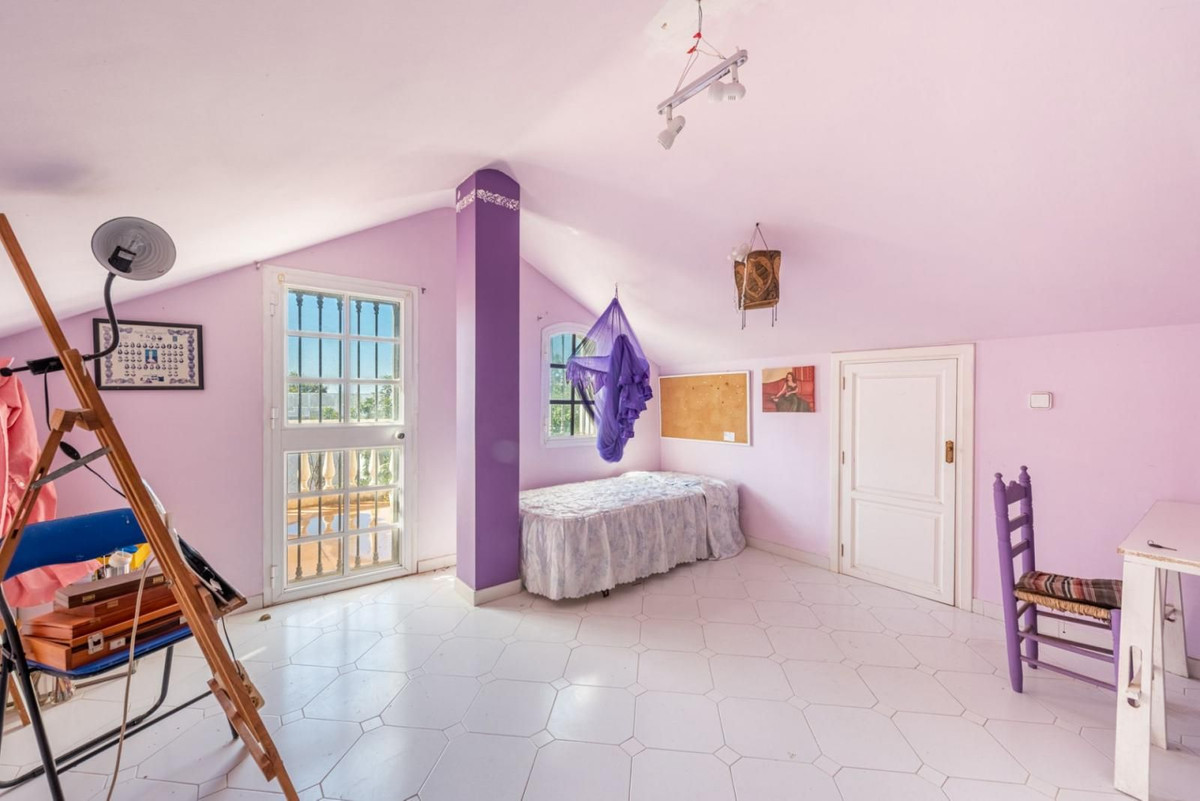 Se vende Villa - Chalet de 8 dormitorios en Costa Del Sol, Málaga, España