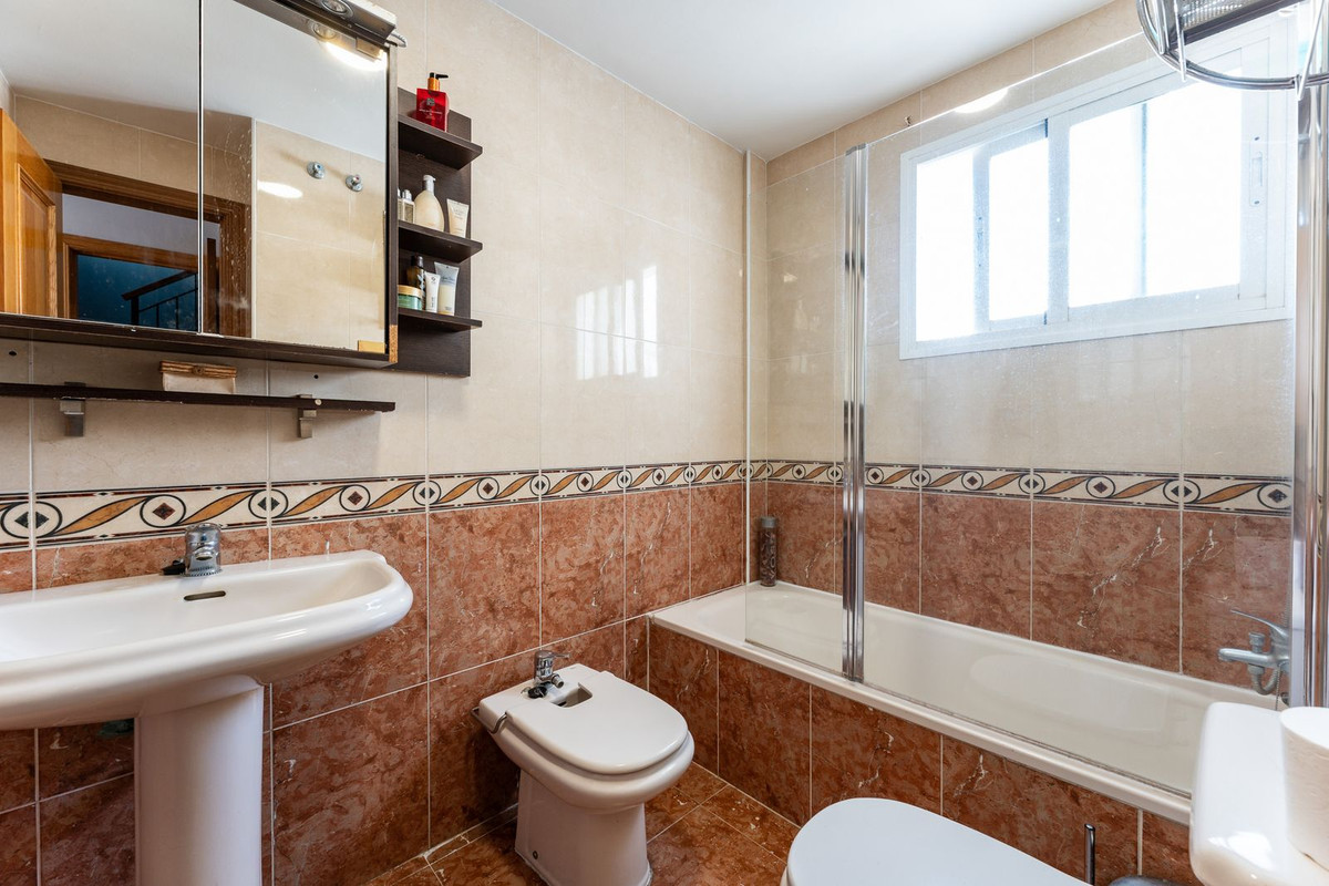 Se vende Adosada de 4 dormitorios en Costa Del Sol, Málaga, España