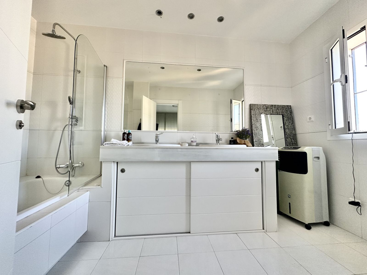 4 Bed Townhouse for sale in Mijas Costa Costa Del Sol, Málaga, Spain