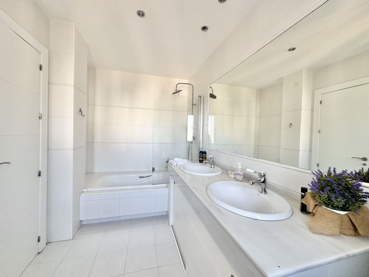 4 Bed Townhouse for sale in Mijas Costa Costa Del Sol, Málaga, Spain