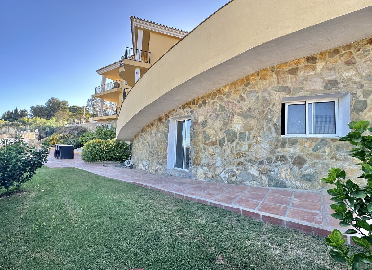4 Bed Townhouse for sale in Mijas Costa Costa Del Sol, Málaga, Spain