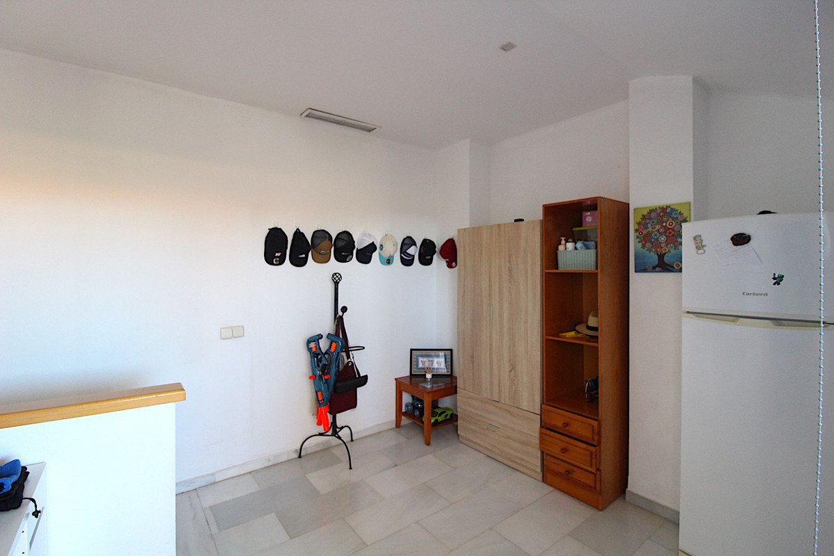 2 Bed Apartment for sale in San Pedro De Alcántara Costa Del Sol, Málaga, Spain