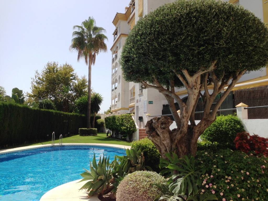 2 Bed Apartment for sale in San Pedro De Alcántara Costa Del Sol, Málaga, Spain