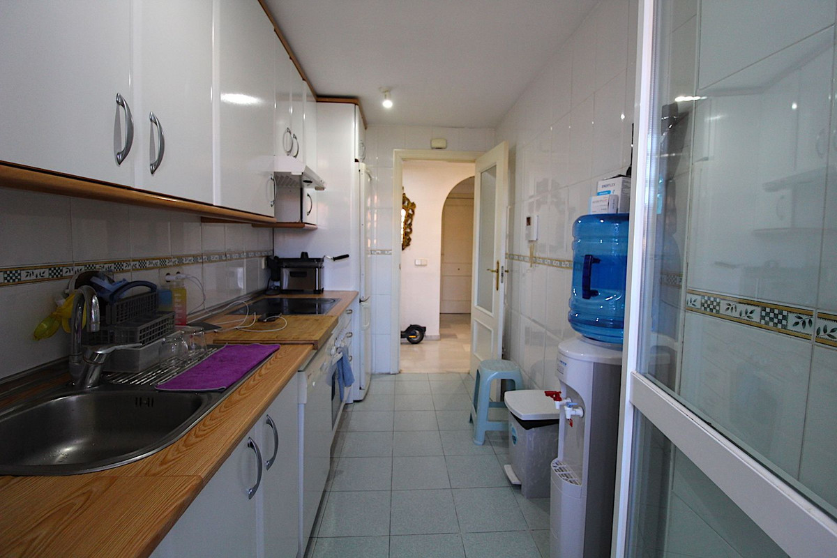 2 Bed Apartment for sale in San Pedro De Alcántara Costa Del Sol, Málaga, Spain