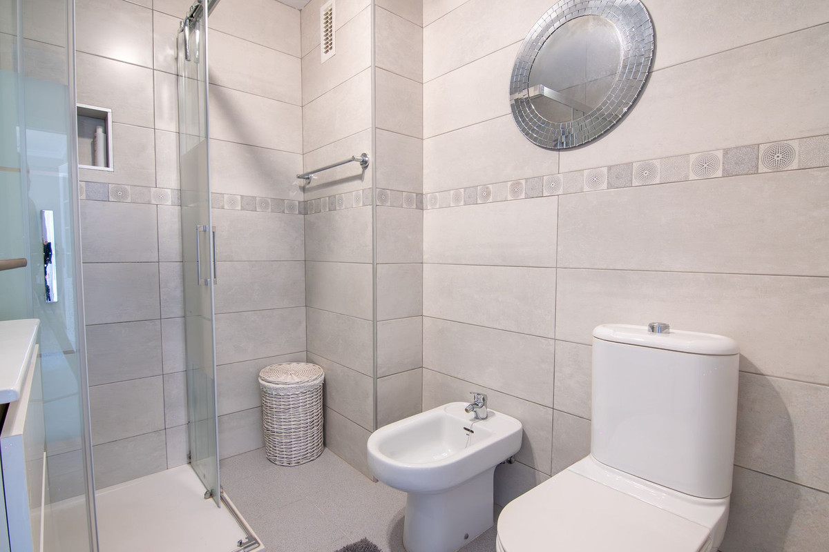 2 Bed Apartment for sale in Manilva Costa Del Sol, Málaga, Spain