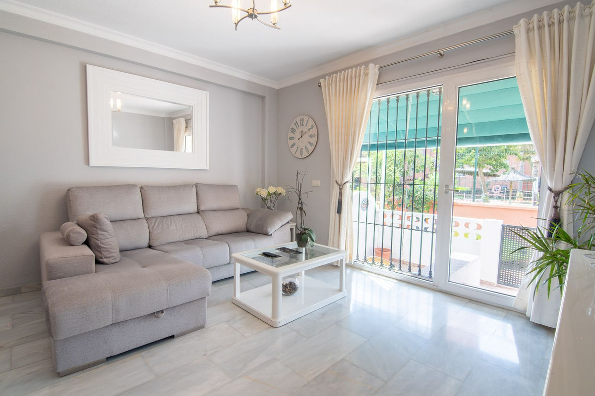 2 Bed Apartment for sale in Manilva Costa Del Sol, Málaga, Spain