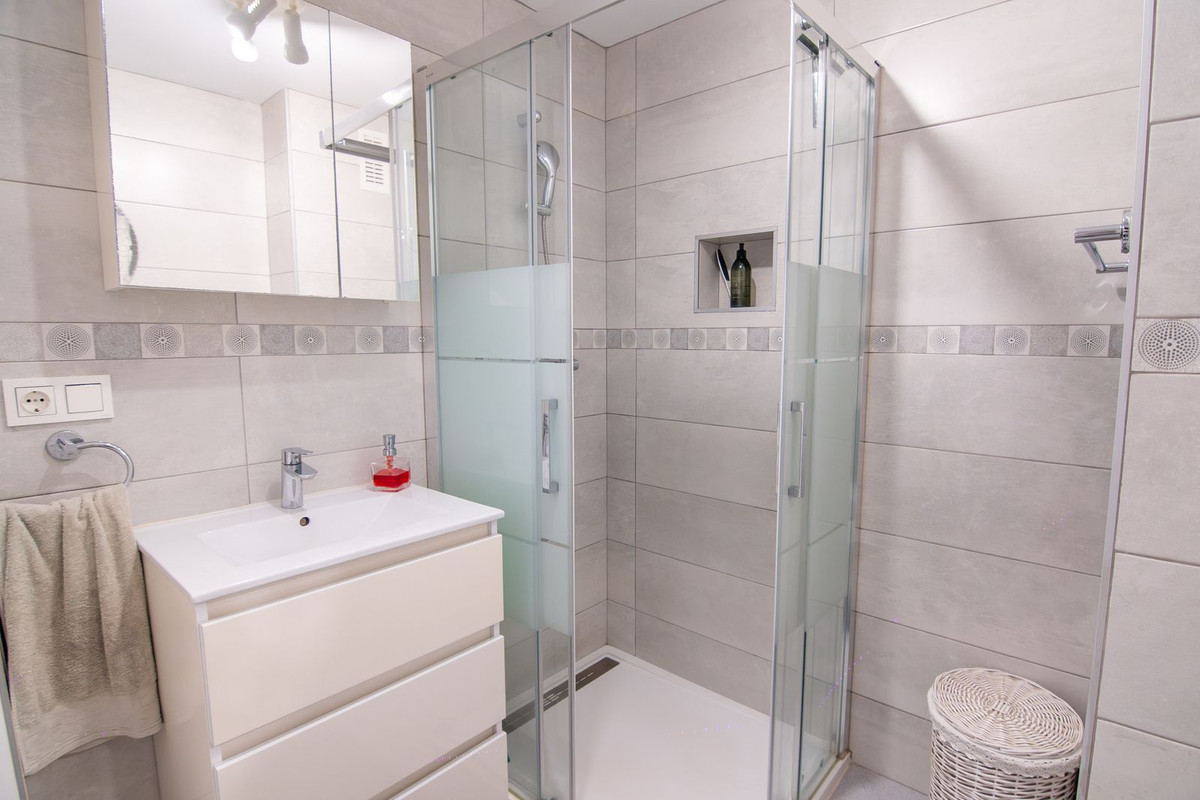 2 Bed Apartment for sale in Manilva Costa Del Sol, Málaga, Spain