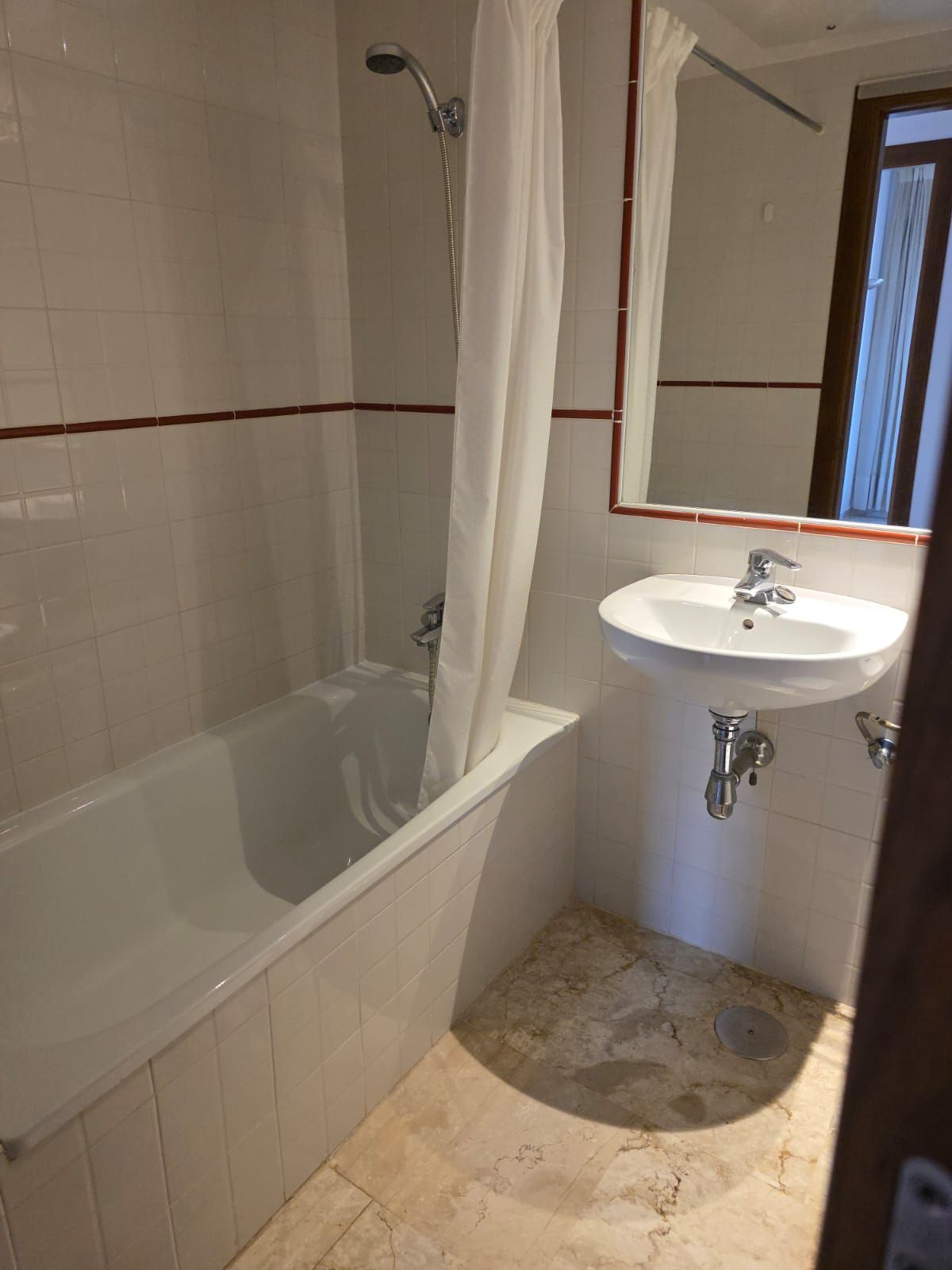 Se vende Apartamento Planta Media de 2 dormitorios en Costa Blanca, Alicante, España