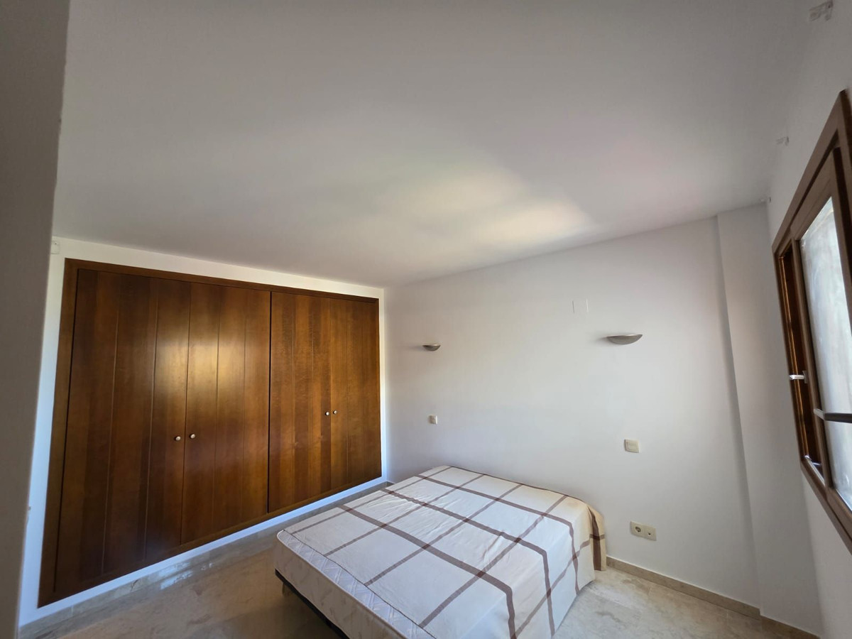Se vende Apartamento Planta Media de 2 dormitorios en Costa Blanca, Alicante, España