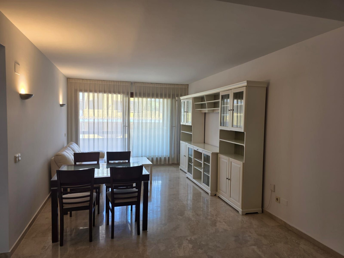 Se vende Apartamento Planta Media de 2 dormitorios en Costa Blanca, Alicante, España