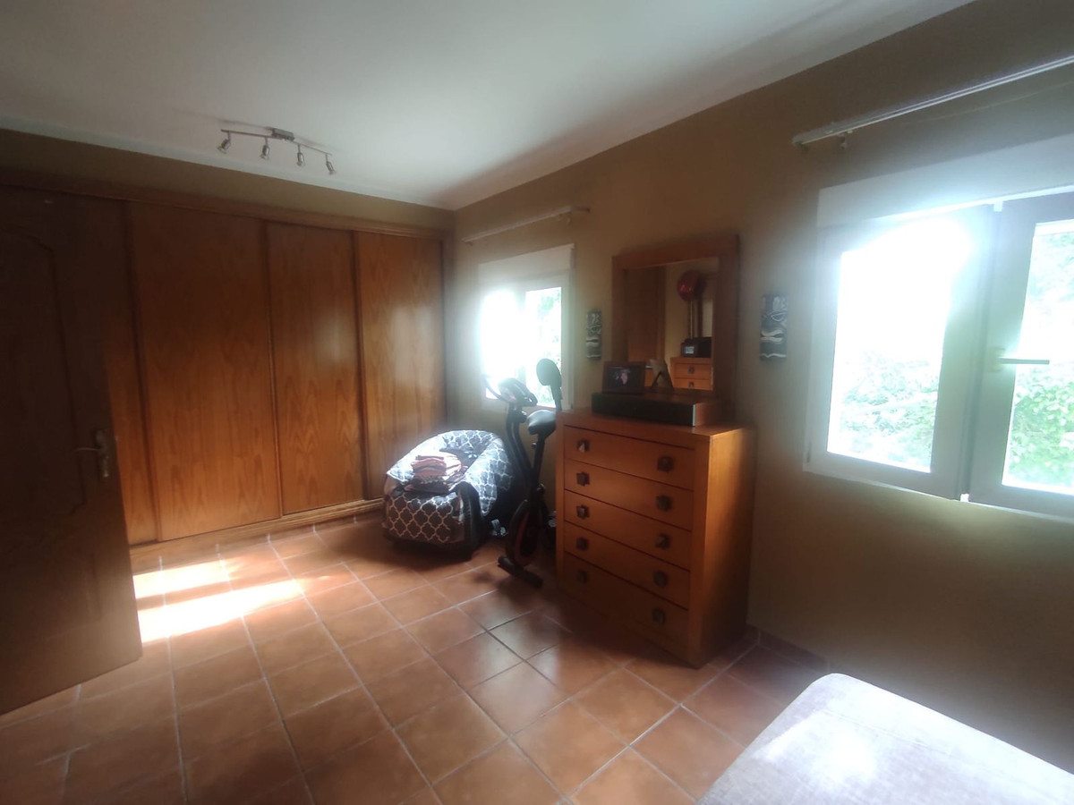 Se vende Apartamento Planta Media de 4 dormitorios en Costa Del Sol, Málaga, España