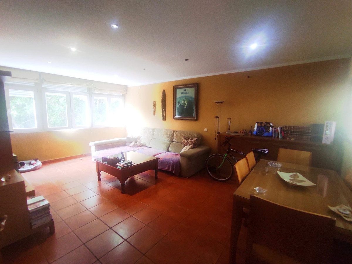 Se vende Apartamento Planta Media de 4 dormitorios en Costa Del Sol, Málaga, España