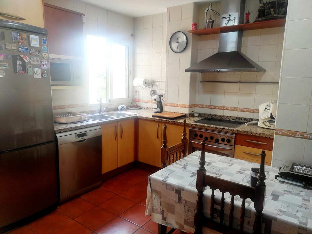 Se vende Apartamento Planta Media de 4 dormitorios en Costa Del Sol, Málaga, España