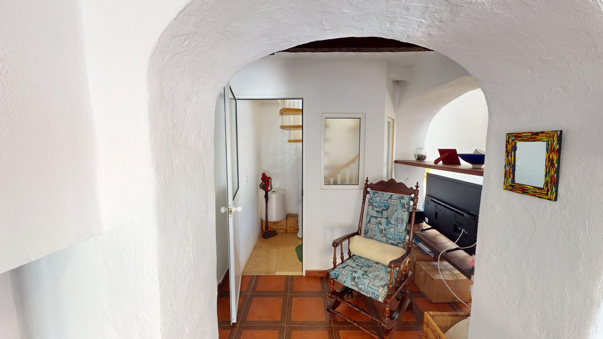 4 Bed Townhouse for sale in Vélezmálaga Costa Del Sol East, Málaga, Spain