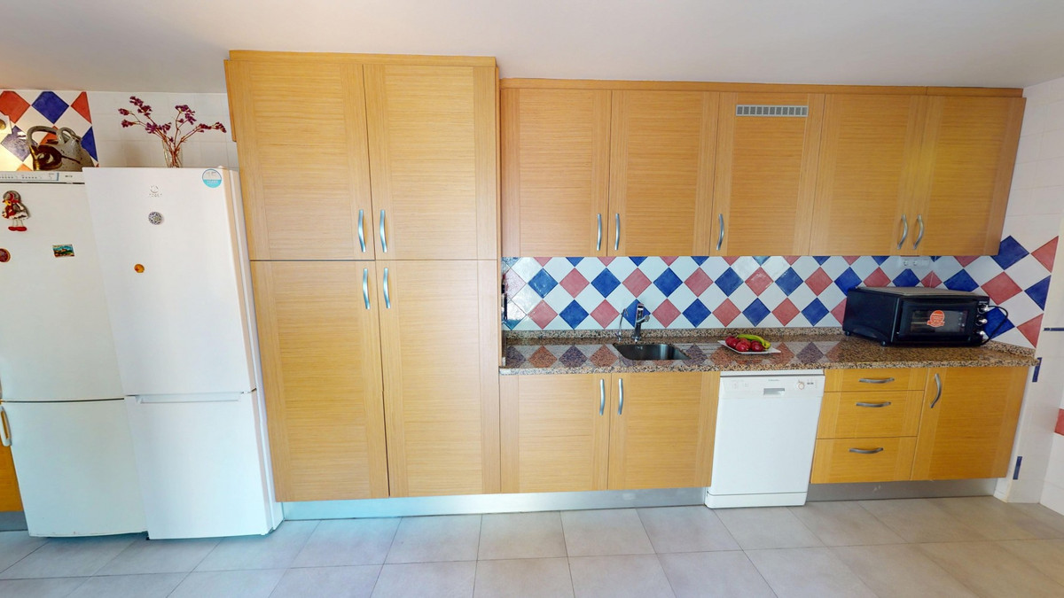 4 Bed Townhouse for sale in Vélezmálaga Costa Del Sol East, Málaga, Spain