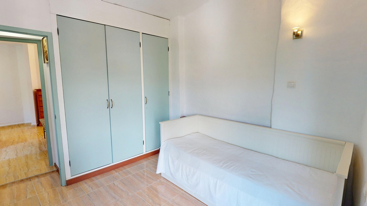 4 Bed Townhouse for sale in Vélezmálaga Costa Del Sol East, Málaga, Spain