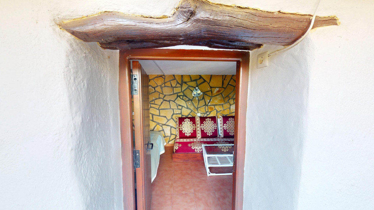 4 Bed Townhouse for sale in Vélezmálaga Costa Del Sol East, Málaga, Spain