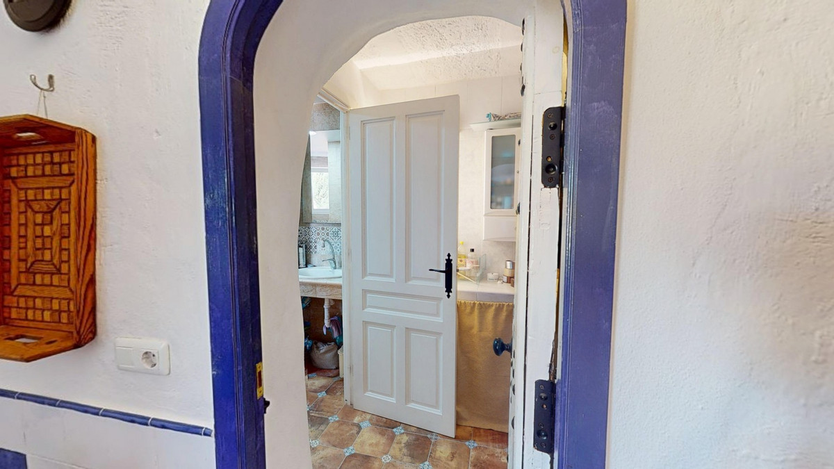 4 Bed Townhouse for sale in Vélezmálaga Costa Del Sol East, Málaga, Spain