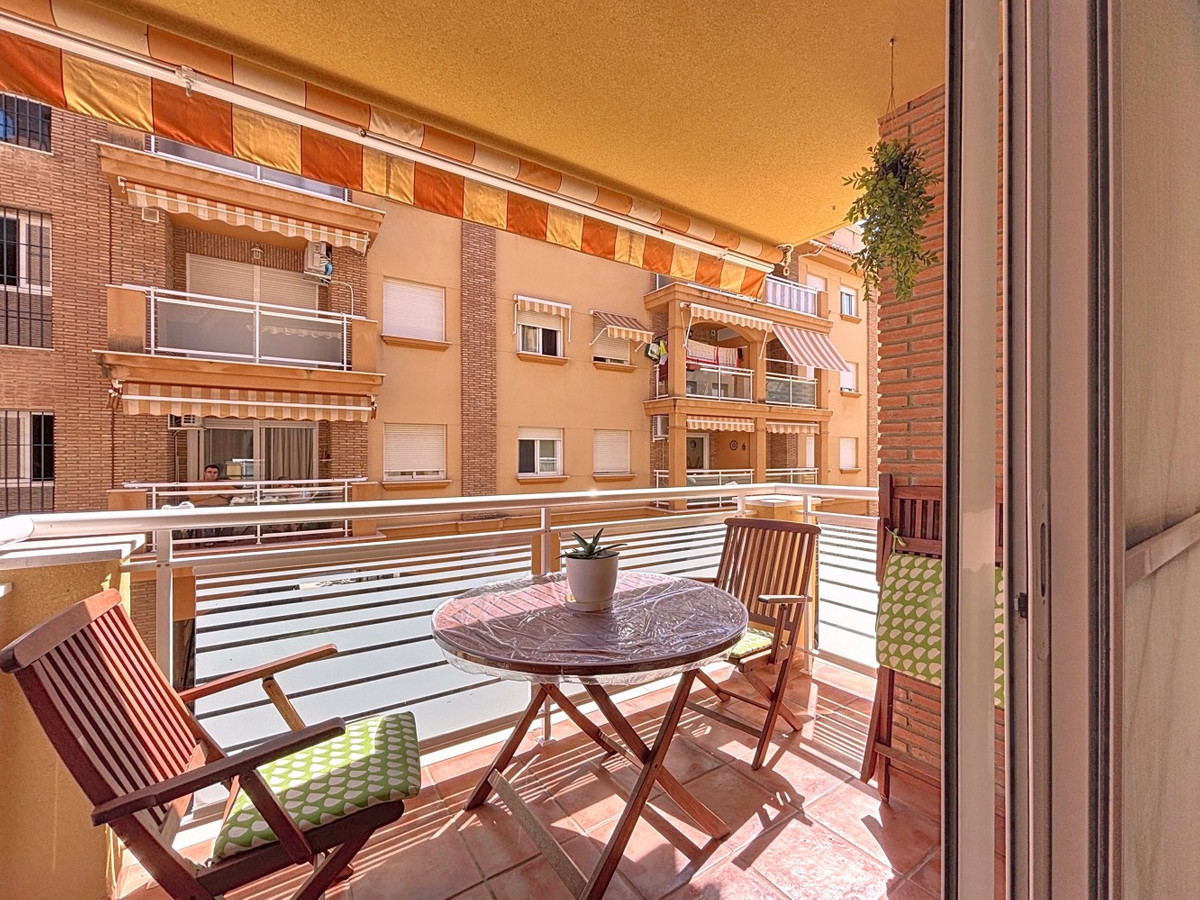 Se vende Apartamento Planta Media de 1 dormitorios en Costa Del Sol East, Málaga, España