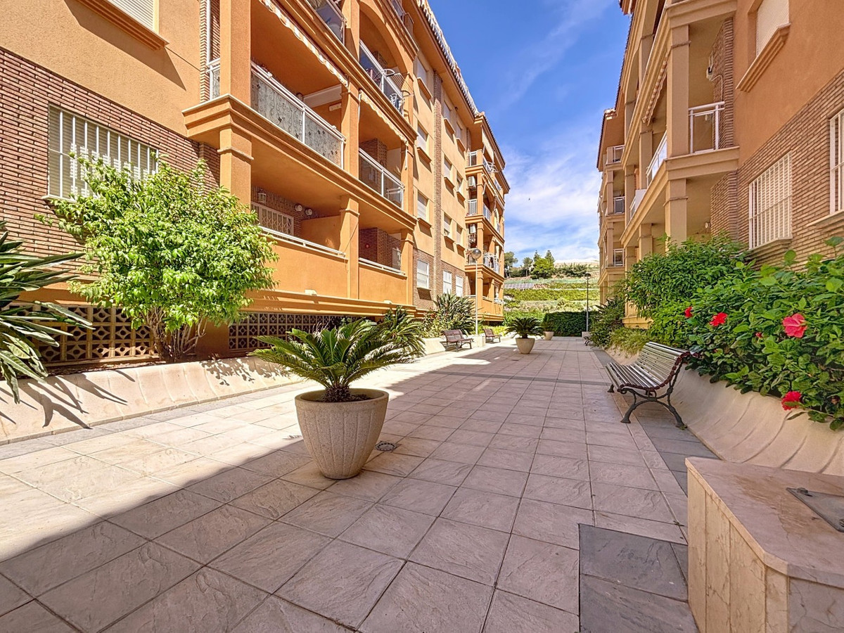 Se vende Apartamento Planta Media de 1 dormitorios en Costa Del Sol East, Málaga, España