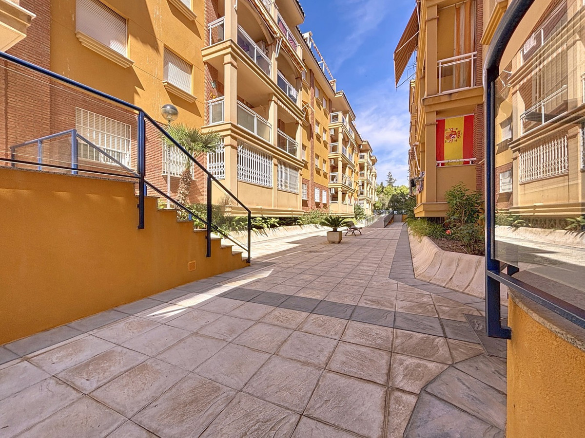 Se vende Apartamento Planta Media de 1 dormitorios en Costa Del Sol East, Málaga, España