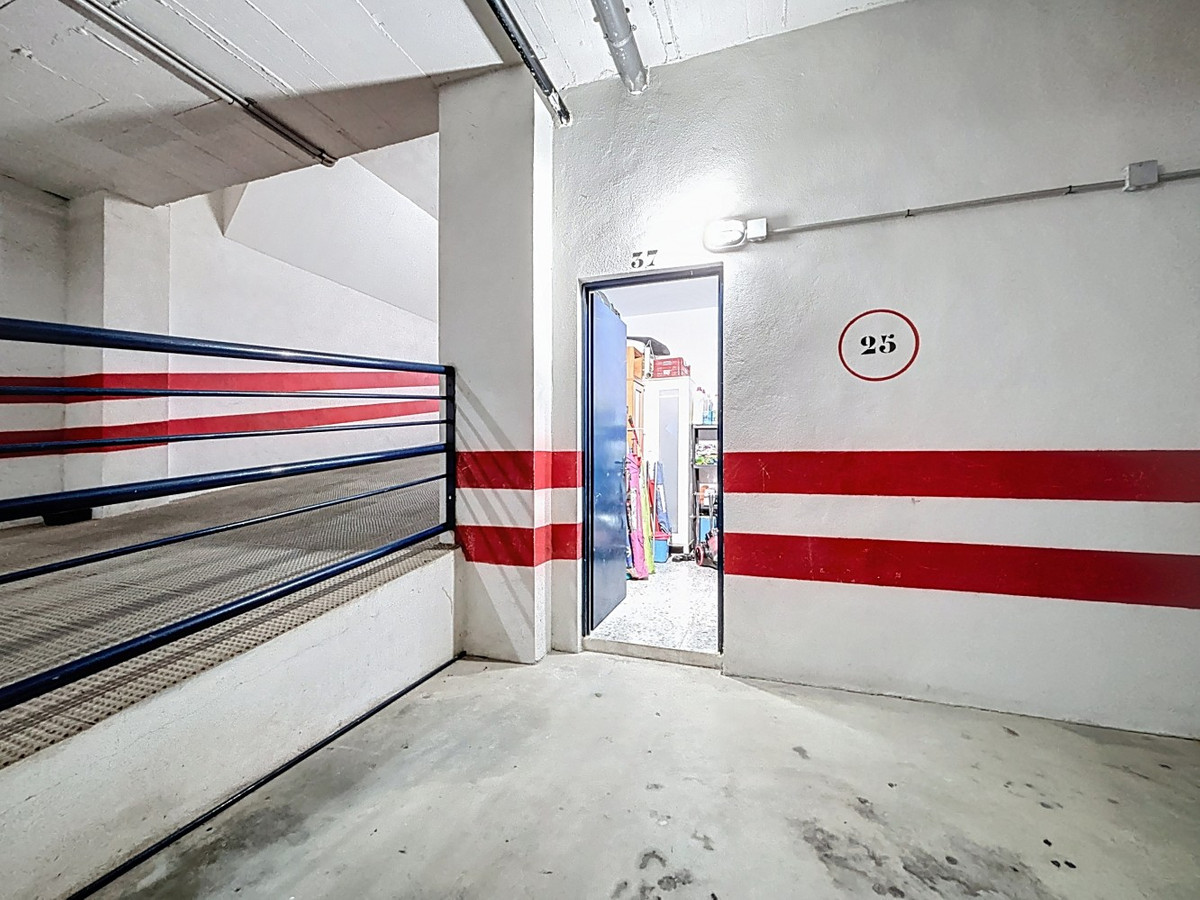 Se vende Apartamento Planta Media de 1 dormitorios en Costa Del Sol East, Málaga, España